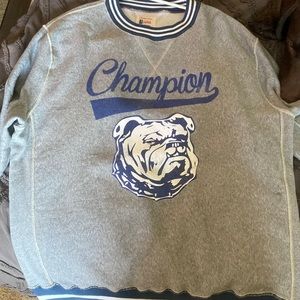 Champion bulldog sweater